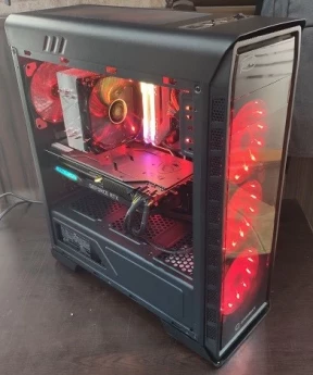 Внешний вид: iComp Outbreak Gaming PC iComp Outbreak Gaming PC